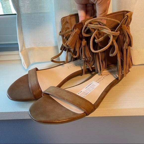 NWT Volatile brown fringe sandals - Picture 1 of 7
